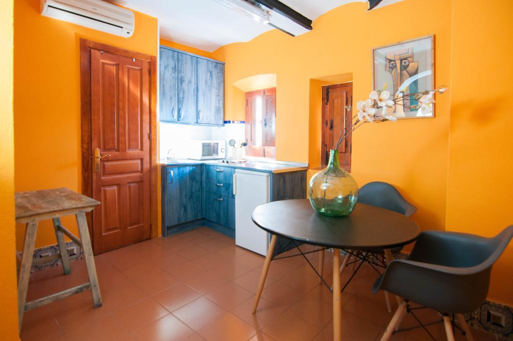 Apartamentos De La Parte Antigua De Caceres Exterior photo